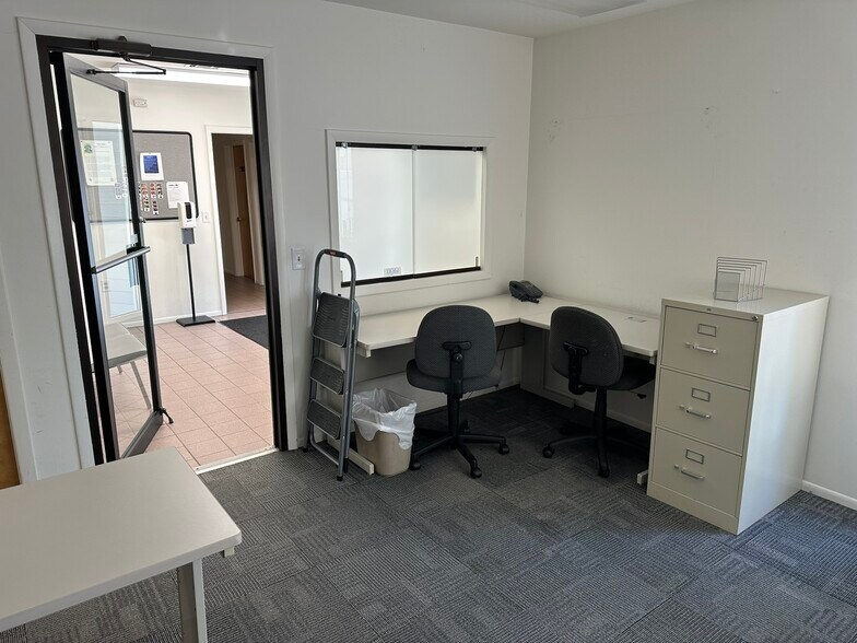 More Photos Of 221 Lacey Rd, Forked River Office For Lease