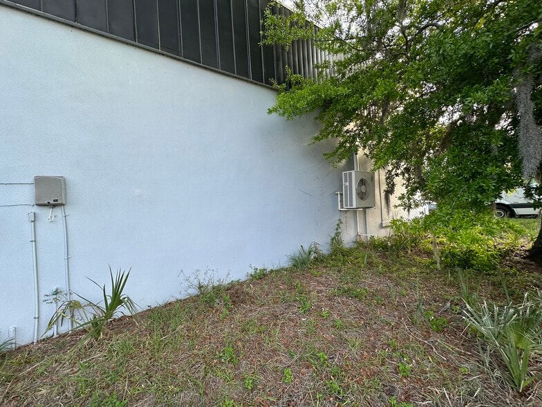 More Photos Of 5541 US Highway 19, New Port Richey Auto Repair For Sale