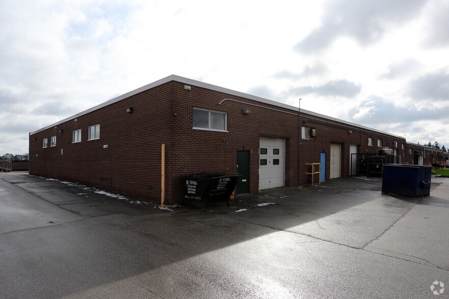 More Photos Of 1990 Ellesmere Rd, Toronto Warehouse For Lease
