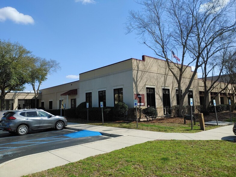 More Photos Of 2270 Ashley Crossing Dr, Charleston Medical For Lease