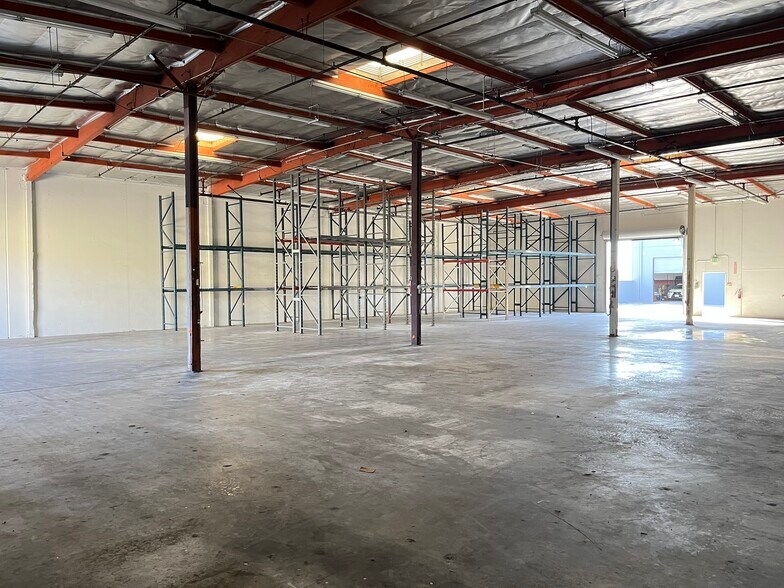 More Photos Of 10814 Los Vaqueros Cir, Los Alamitos Warehouse For Lease