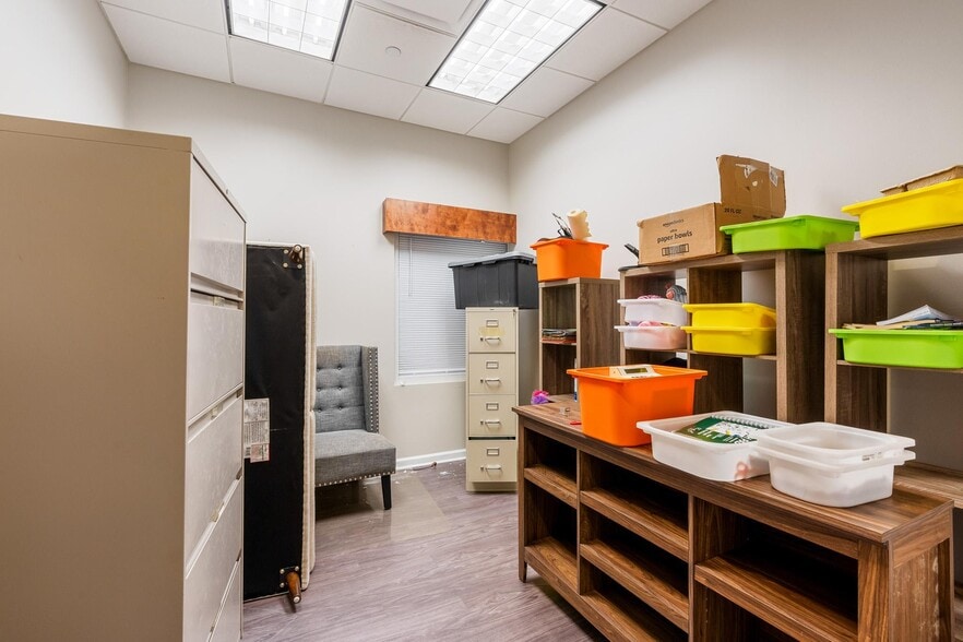 More Photos Of 8865 Commodity Cir, Orlando Office For Sale