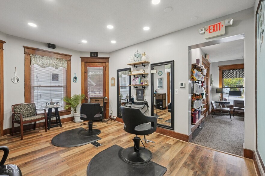 More Photos Of 305 E Washington St, Greencastle Storefront Retail Residential For Sale