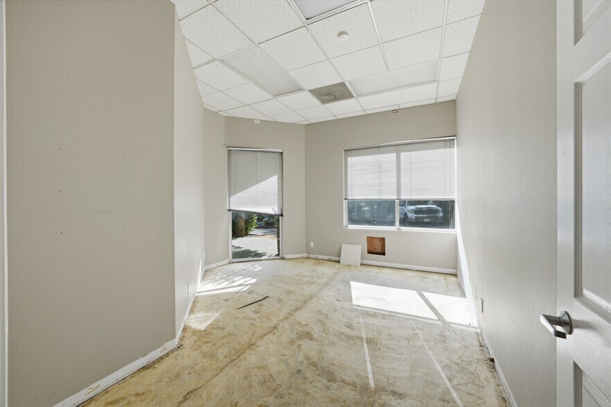 More Photos Of 112 Nevada City Hwy, Nevada City Office For Sale