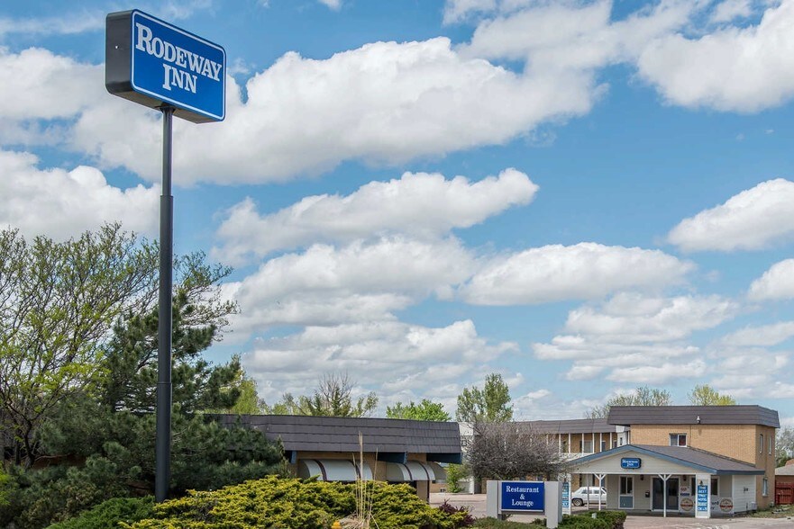 More Photos Of 700 Colorado Ave, Stratton Hotel For Sale