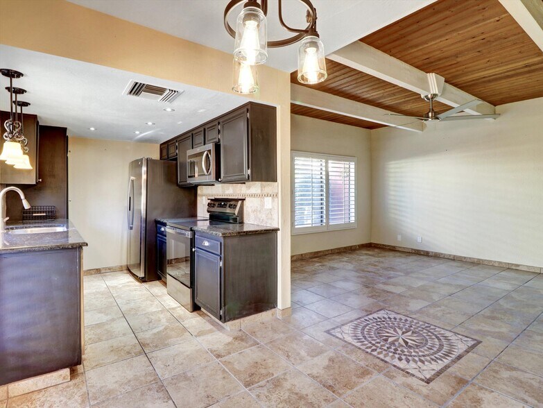 More Photos Of 525 S Thornhill Rd, Palm Springs Apartments For Sale