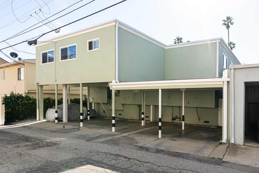 More Photos Of 827 18th St, Santa Monica Apartments For Sale