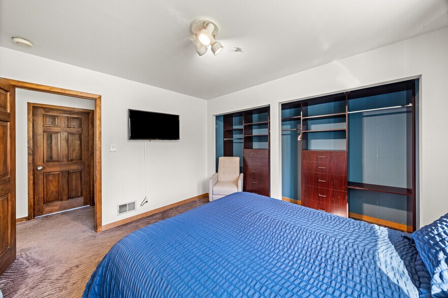 More Photos Of 8 Circle Rd, San Rafael Rehabilitation Center For Sale