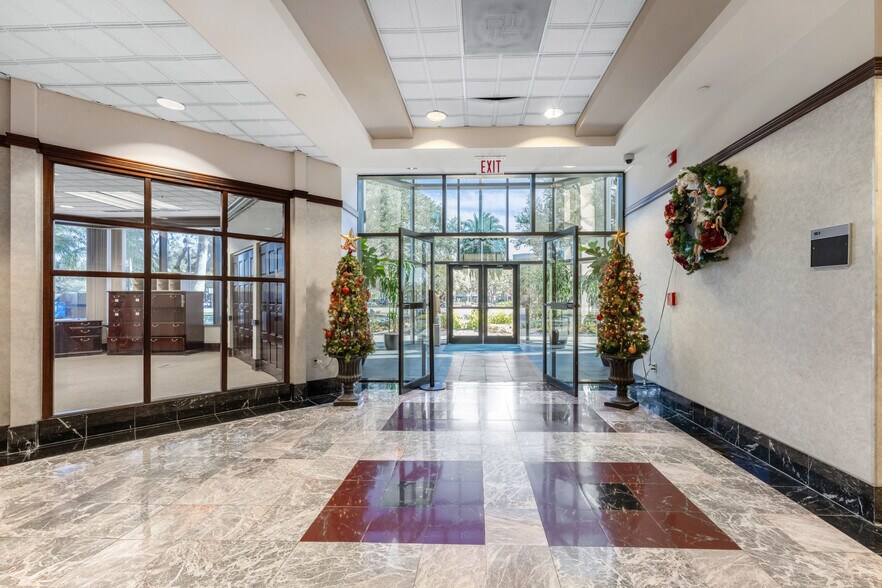 More Photos Of 18501 Murdock Cir, Port Charlotte Medical For Lease