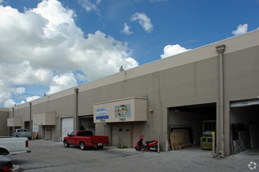 More Photos Of 7946-7964 NW 66th St, Miami Warehouse For Lease