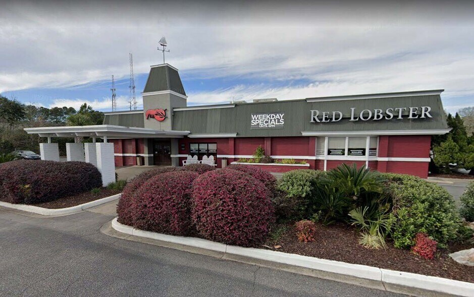 More Photos Of 326 Miracle Strip Pky SW, Fort Walton Beach Restaurant For Sale