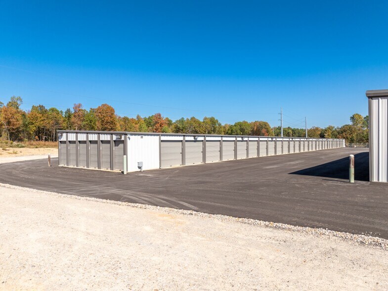 More Photos Of 6422 Central ave, Hot Springs National Park Self Storage For Sale