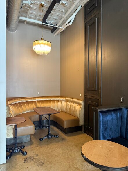 More Photos Of 205 E Main St, Norman Storefront Retail Office For Lease