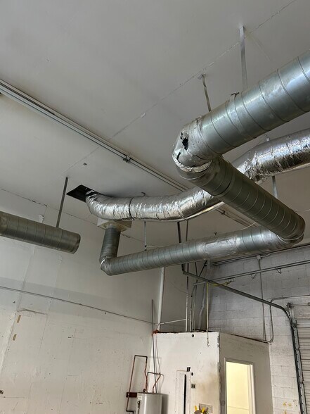 More Photos Of 3301-3327 Western Ave, Las Vegas Industrial For Sale