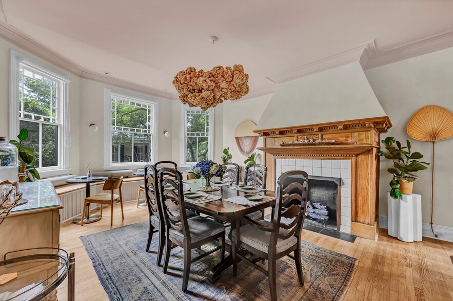 More Photos Of 118 S 4th St, Wilmington Hospitality For Sale
