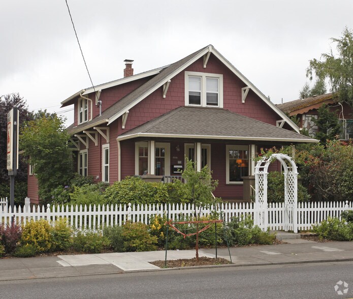 More Photos Of 8606 SE 17th Ave, Portland Office For Lease