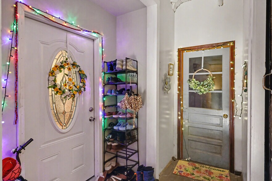 More Photos Of 175 Glen St, Glens Falls Storefront Retail Residential For Sale