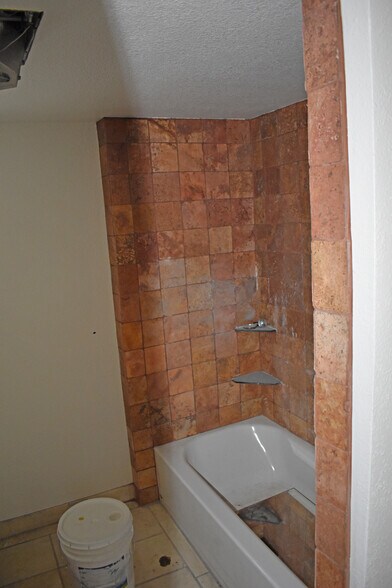 More Photos Of 8635 Mirabel Rd, Forestville Warehouse For Sale