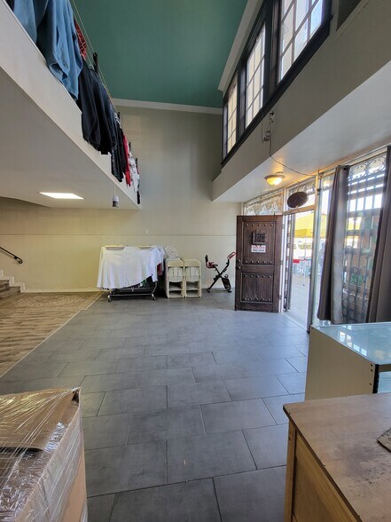 More Photos Of 1648-1650 Wilshire Blvd, Los Angeles Office Residential For Sale