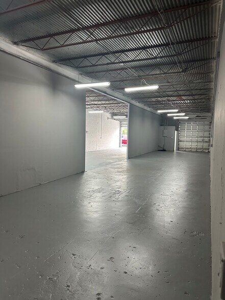 More Photos Of 1840-1862 NW 29th St, Oakland Park Warehouse For Lease