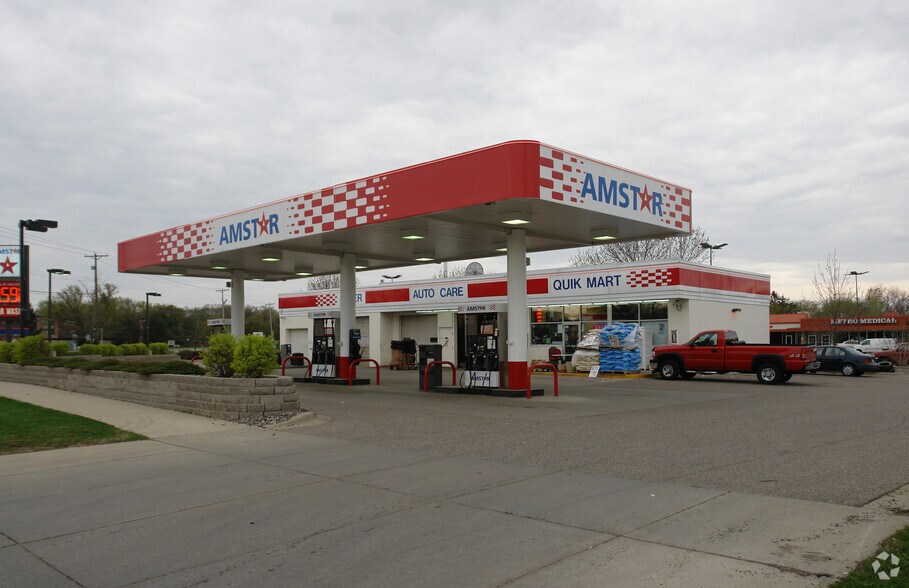 More Photos Of 1710-1812 Old Shakopee Rd, Bloomington Unknown For Lease