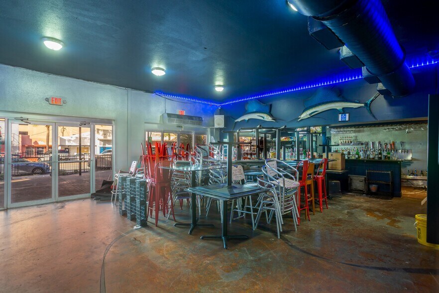 More Photos Of 801 E New Haven Ave, Melbourne Restaurant For Sale