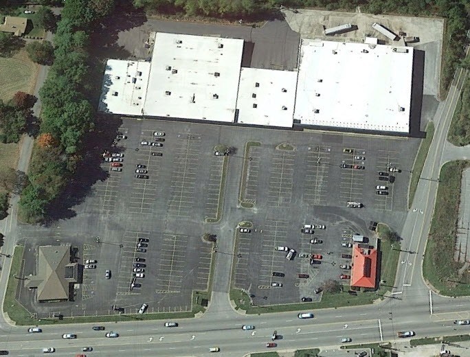 Primary Photo Of 2621 Hendersonville Rd, Arden Unknown For Lease