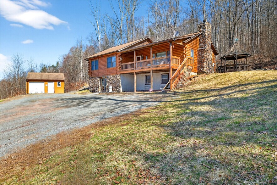 More Photos Of 79 Whitleigh Rd, Equinunk Lodge Meeting Hall For Sale
