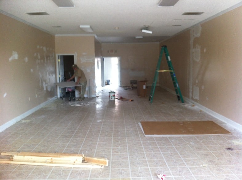 More Photos Of 1240-1254 Highway 138 SW, Riverdale Storefront For Lease