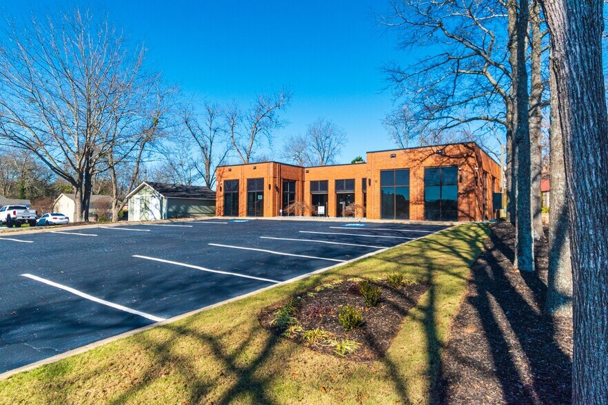 More Photos Of 205 W Pike St, Lawrenceville Office For Lease