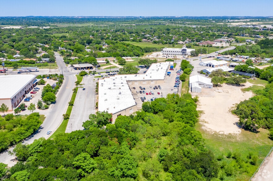 More Photos Of 3370 Nacogdoches Rd, San Antonio Research And Development For Lease