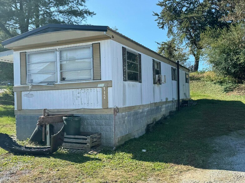 More Photos Of 112 Tutt St, Columbia Manufactured Housing Mobile Home Park For Sale