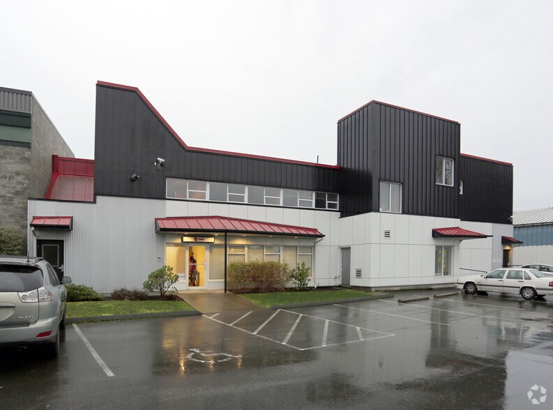 Primary Photo Of 759 Vanalman Ave, Saanich Service For Lease
