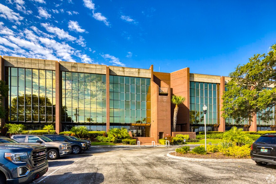 More Photos Of 205 S Hoover Blvd, Tampa Office For Lease