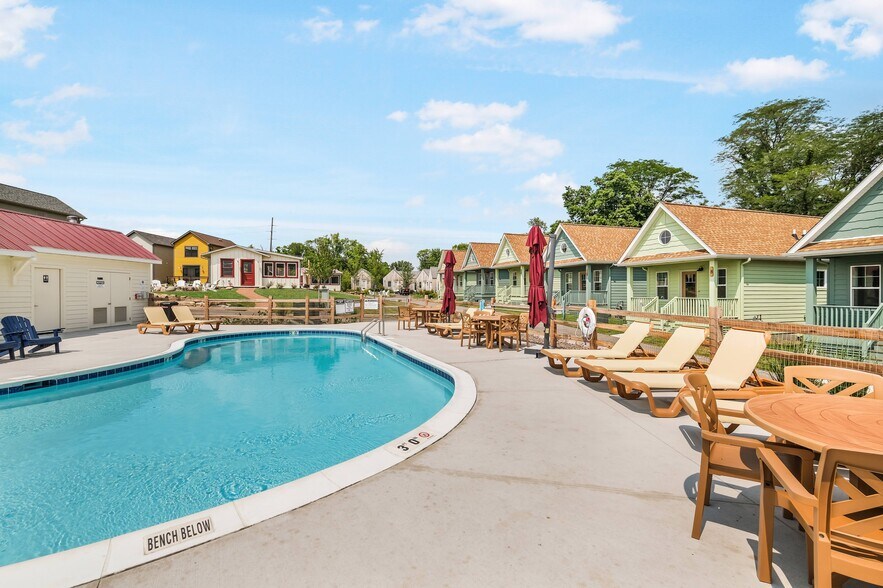 More Photos Of , Ottawa Multifamily For Sale