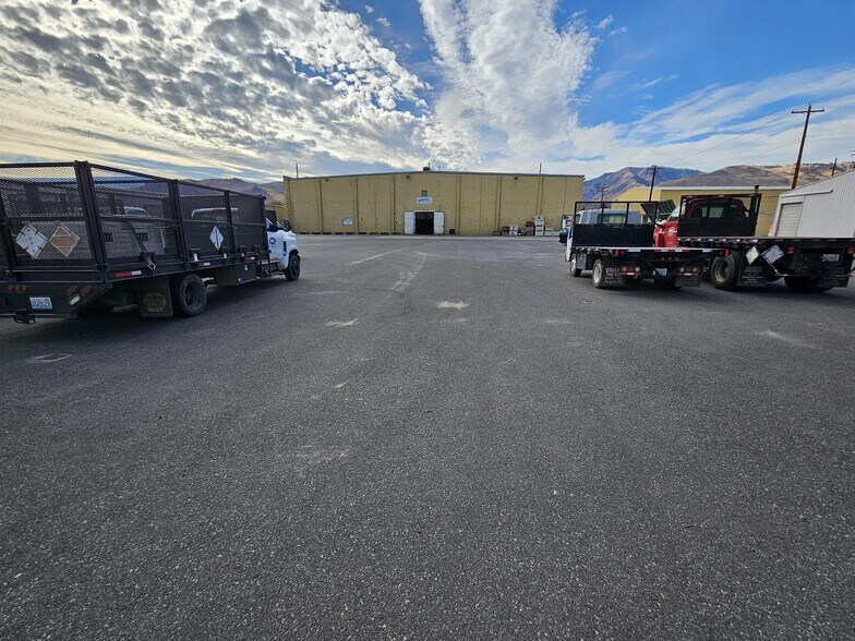 More Photos Of 1012 Walla Walla Ave, Wenatchee Warehouse For Lease