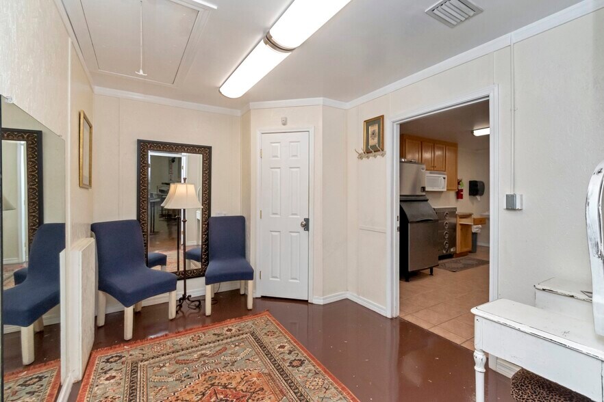 More Photos Of 5725 Jarrett Rd, Prichard Lodge Meeting Hall For Sale