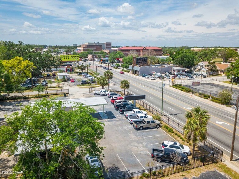 More Photos Of 555 W International Speedway Blvd, Daytona Beach Auto Dealership For Sale
