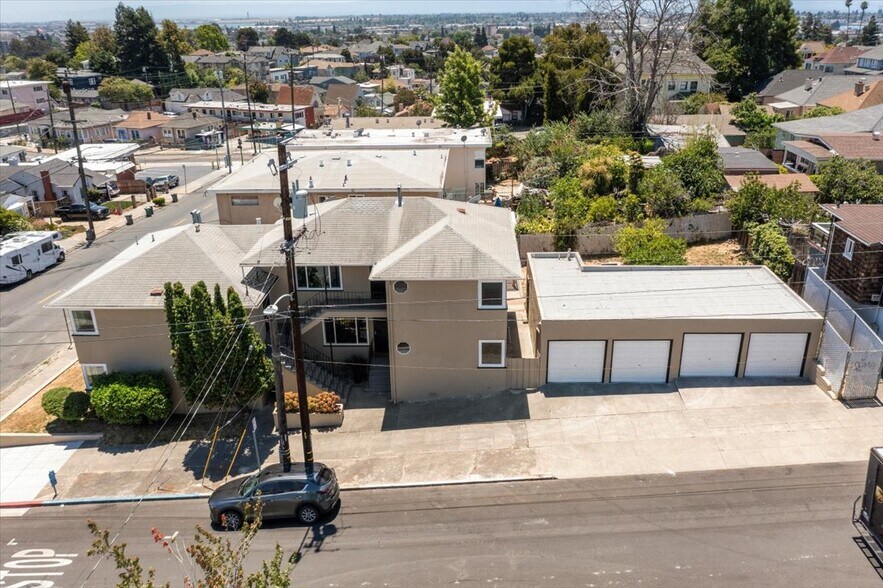 More Photos Of 2231 E 28th St, Oakland Apartments For Sale