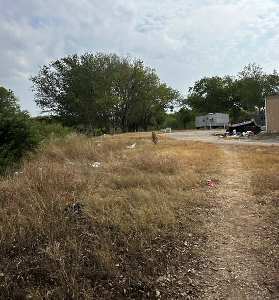 More Photos Of 10536 S US Highway 181, San Antonio Apartments For Sale