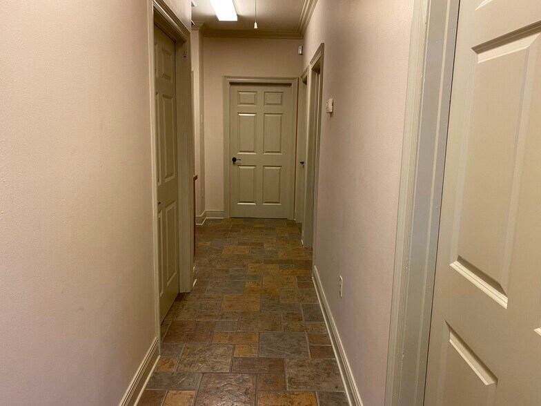 More Photos Of 14635 S Harrells Ferry Rd, Baton Rouge Office For Lease