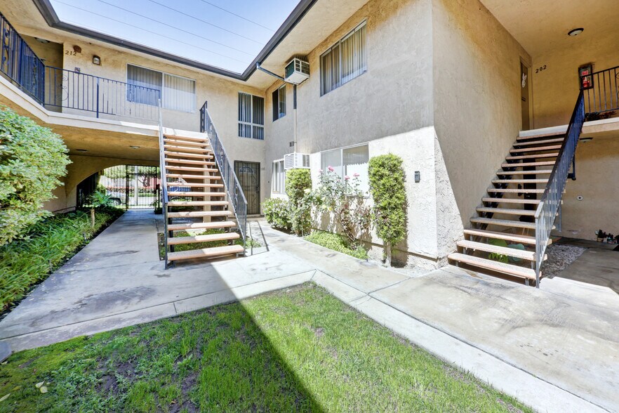 More Photos Of 12024 Bellflower Blvd, Downey Apartments For Sale