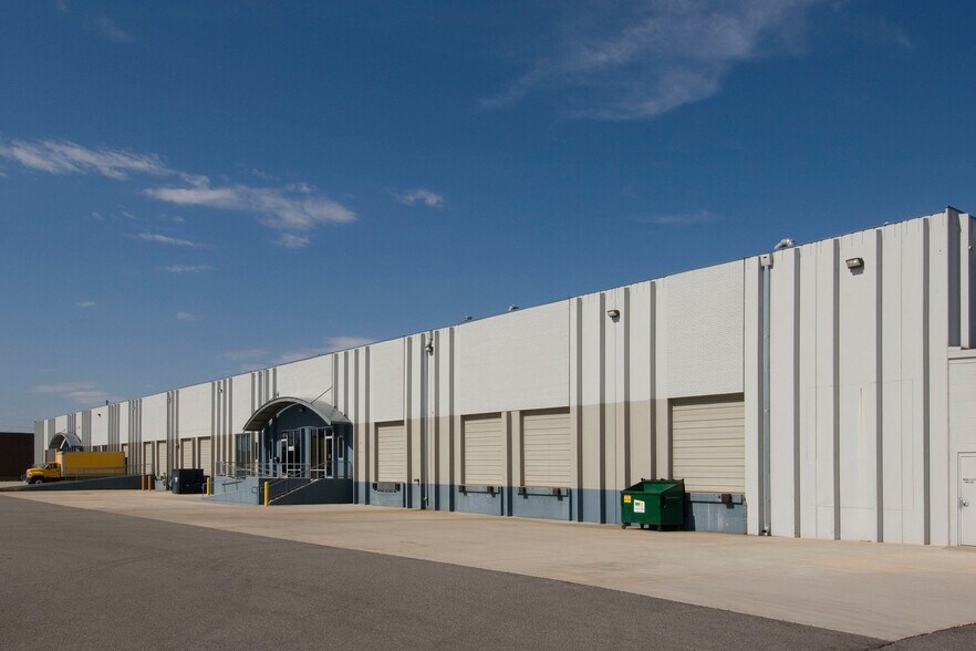 More Photos Of 4721 Ironton St, Denver Warehouse For Lease