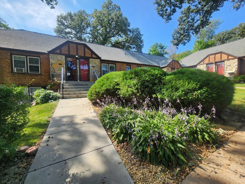 More Photos Of 816 N 36th St, Omaha Apartments For Sale