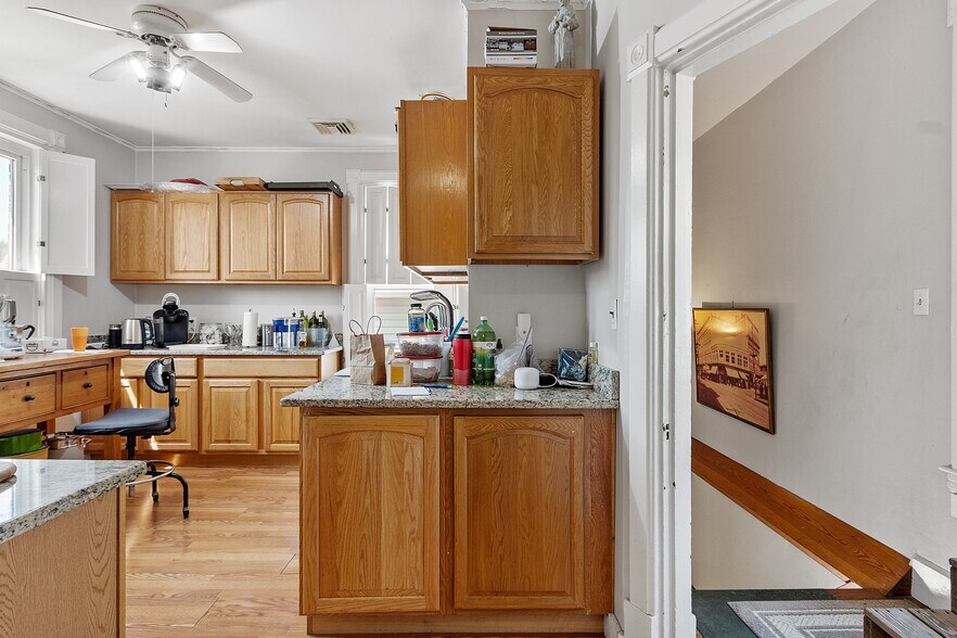 More Photos Of 58 Oliver St, Fitchburg Office Residential For Sale