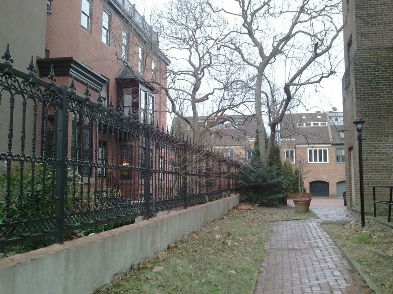 More Photos Of 818-824 Pine St, Philadelphia Medical For Lease