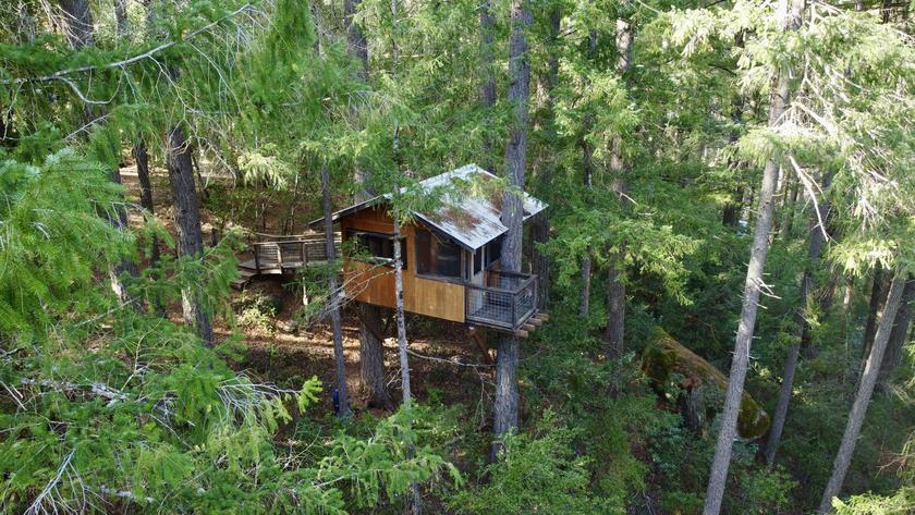 More Photos Of 15960 Bottle Rock Rd, Cobb Hotel For Sale