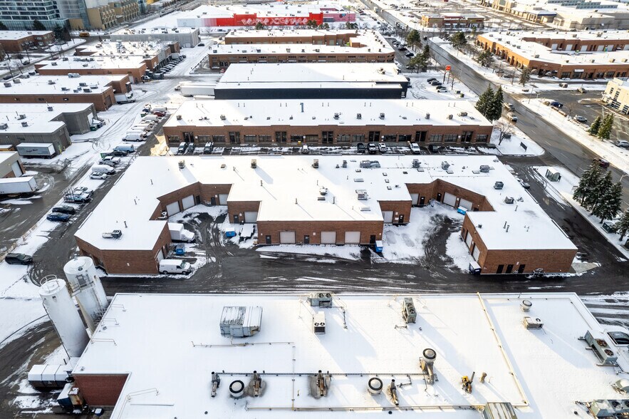 More Photos Of 259 Edgeley Blvd, Vaughan Light Manufacturing For Lease