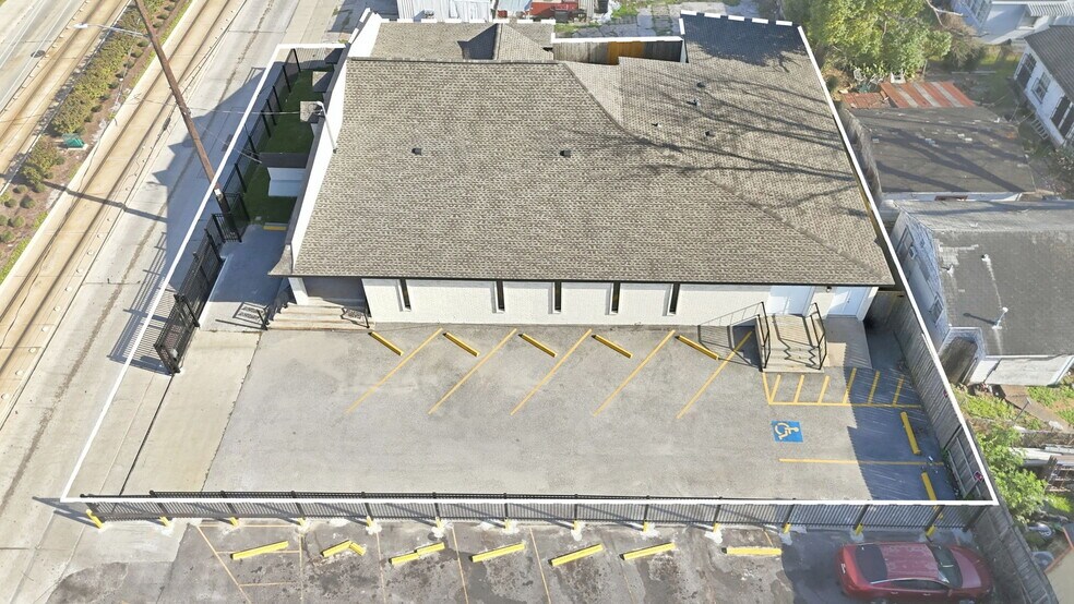 More Photos Of 3911 Fulton St, Houston Religious Facility For Lease