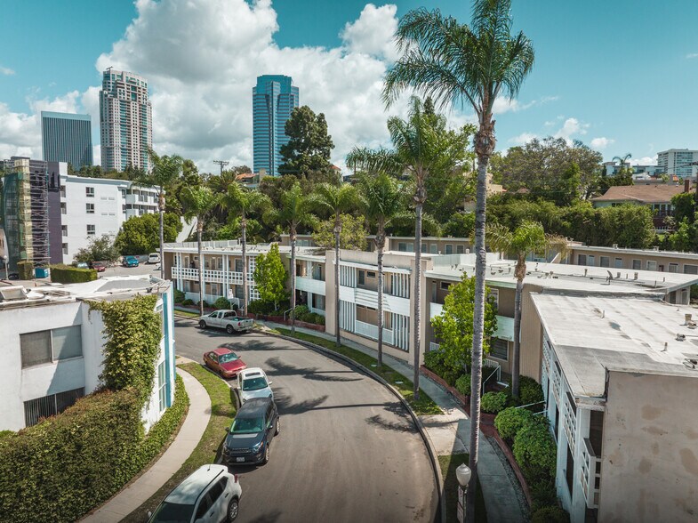 More Photos Of 10340-10360 Bellwood Ave, Los Angeles Apartments For Sale